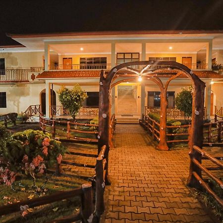 Hotel Wildlife Camp Sauraha Eksteriør bilde