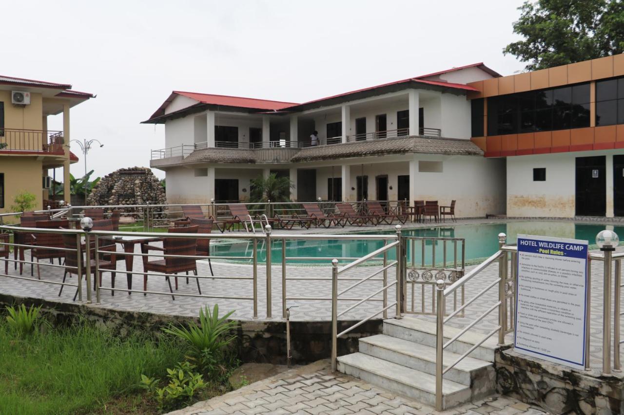 Hotel Wildlife Camp Sauraha Eksteriør bilde