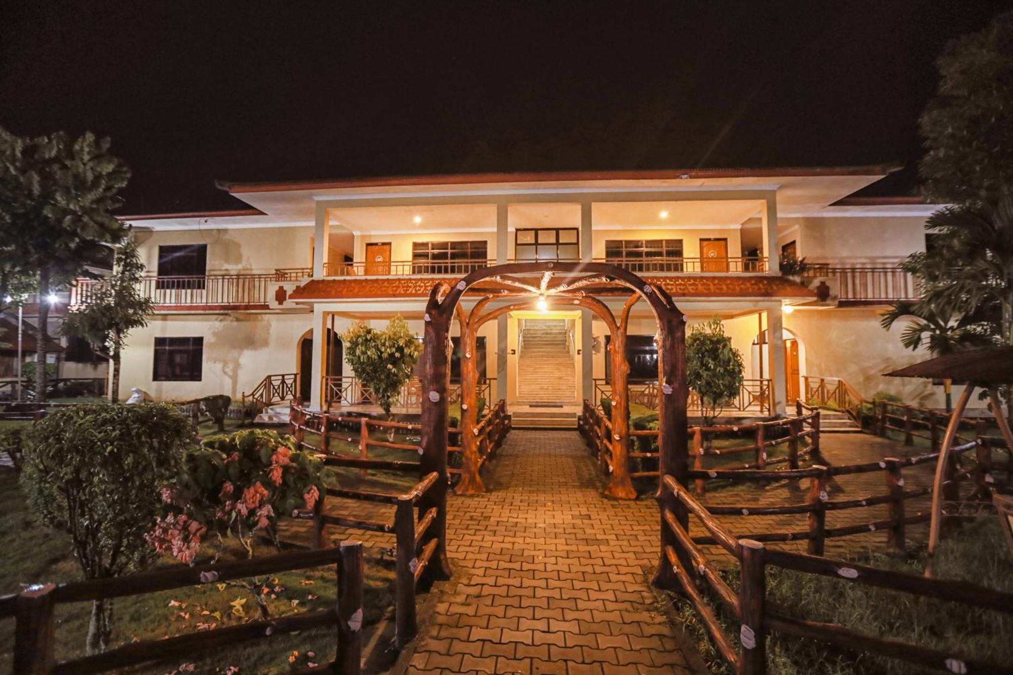 Hotel Wildlife Camp Sauraha Eksteriør bilde