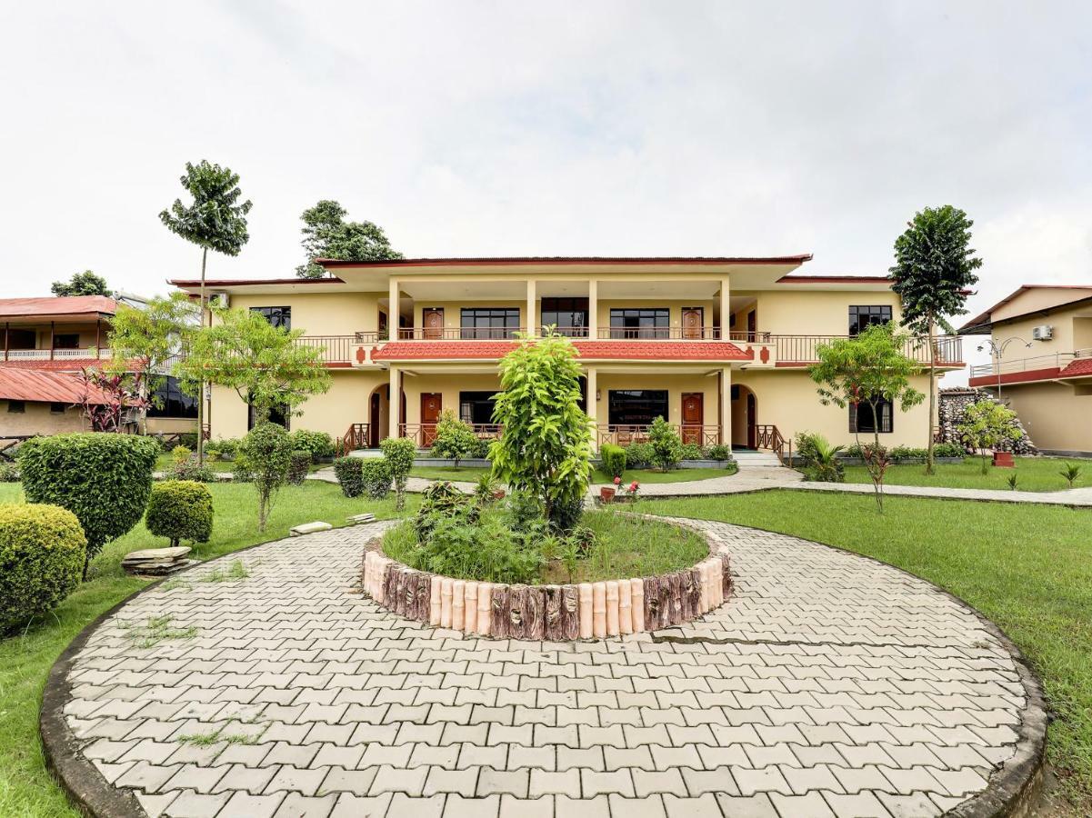 Hotel Wildlife Camp Sauraha Eksteriør bilde