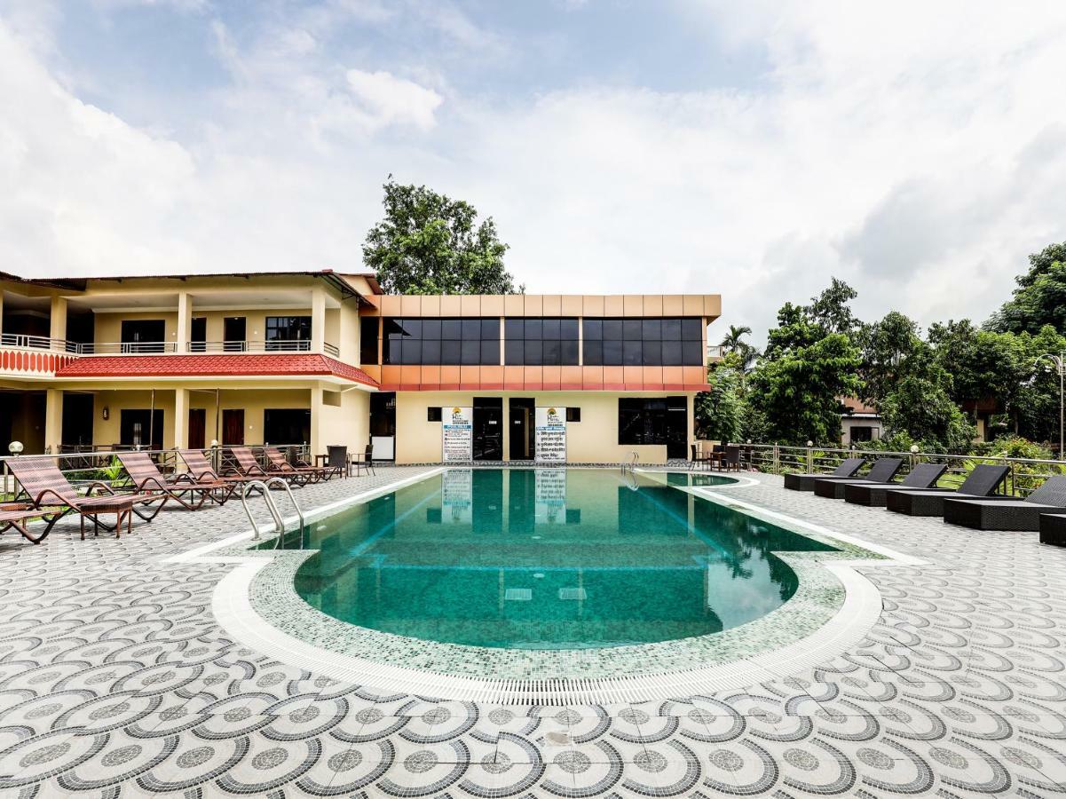 Hotel Wildlife Camp Sauraha Eksteriør bilde